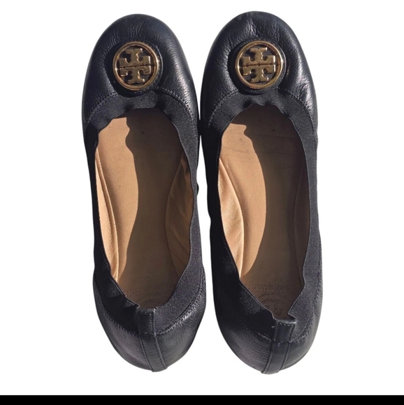Tory Burch Caroline Black Leather Elastic Trim Ballet Flats Size 8M Medallion - Picture 3 of 11